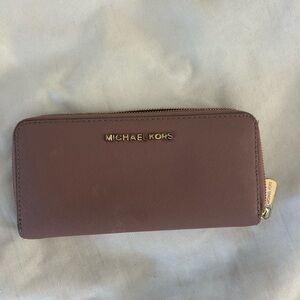 Michael Kors Leather Jet set wallet